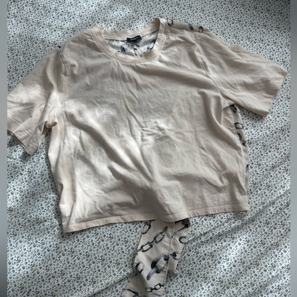 Express Beige Top with Chain Print